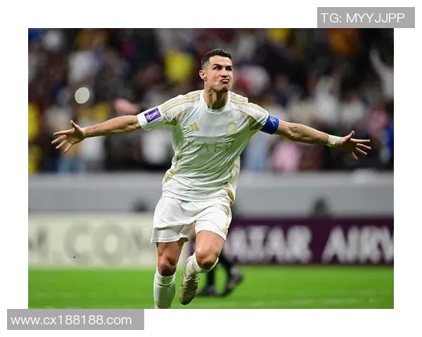 足球明星转会瞬间引发热议新球队前景备受期待